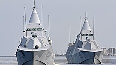 Korvety �védského námo�nictva K31 Visby a K35 Karlstand p�iplouvají na cvi�ení...