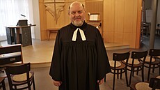 Fará� Pavel Jano�ík p�sobí ve Vítkov� na Opavsku, ale je také kaplanem...