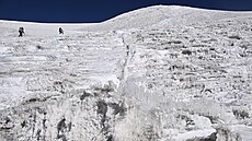 V�dci odebrali dva vzorky z jádra ledovce v poho�í Pamír v Tád�ikistánu. (25....