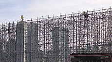 Stavba dálni�ní estakády p�es Kon�inský potok na trase D�bánov � Litomy�l (13....