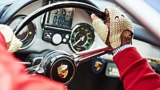 �ofér musí býti nejmén� 18 let stár a musí prokázati, �e je t�lesn� zdráv, �e...