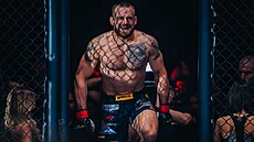 Patrik Kincl na Oktagonu 81 porazil Roba Puka�e na body.