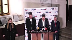 Tisková konference SPD po t�íhodinovém mimo�ádném jednání ohledn� výrok�...