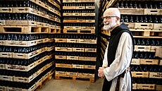 Opat Manu Van Hecke v opatství svatého Sixta, kde se va�í i pivo Westvleteren....