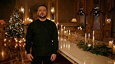 �Nech� zhyne.� Zelenskyj �ekl ve váno�ním poselství, co si Ukrajinci nejvíc...