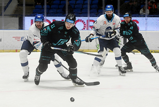 Kladno pod Plekancem urvalo výhru, Pardubice přetlačily Litvínov, slaví i Třinec