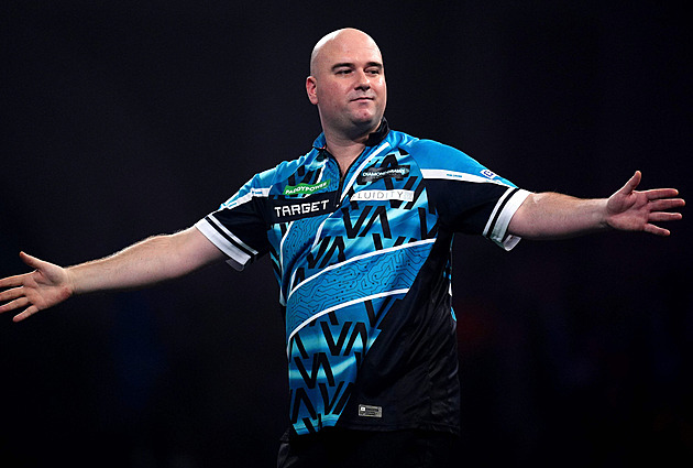 Jen na mě bučte. Výhru mi platíte ze svých peněz! Littler se pustil do fanoušků