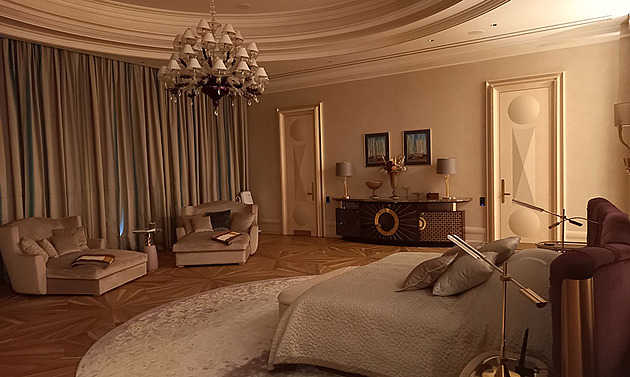 Kino, operační sál a mramor. Putin má na Krymu luxusní palác, ukazují snímky