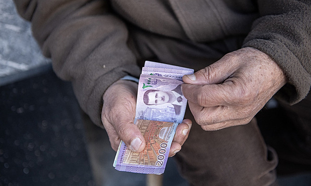 Místo Asadovy tváře pomeranče a olivy. Sýrie ukázala nové bankovky