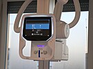 Nov� vybaven� u� je pln� digitalizovan�, co� radiolog�m v�znamn� urychluje...