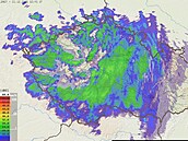 Na v�t�in� území �ech u� sn�í a p�echodn� i intenzivn� (na radaru sv�tle...