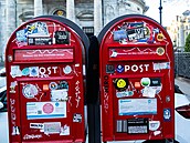 �ervené dánské po�tovní schránky (prosinec 2025)