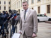 �estný prezident Motorist� sob� Filip Turek dorazil na Hrad za prezidentem...