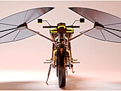 Tématem prosince se v autobran�i staly �rouby BMW a Mercedesu, úmrtí �Pana...