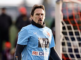 Branká� Martin Vaniak ve slávistickém dresu v utkání veterán� b�hem...