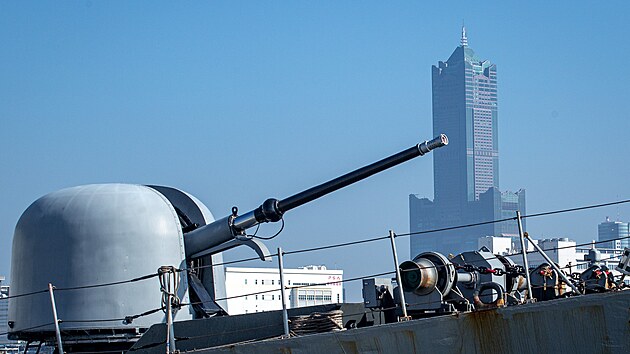 Tchajwansk� n�mo�nictvo vyslalo v�le�n� lod� z ji�n�ch p��stav�, aby pos�lilo pob�e�n� obranu b�hem ��nsk�ho vojensk�ho cvi�en� pod n�zvem Mise spravedlnosti. (30. prosince 2025)