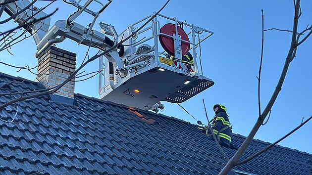 Po��r gar�e v obci Krpy na Mladoboleslavsku. (30. prosince 2025)