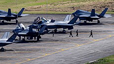Americké letouny F-35 Lightning II na vojenské základn� na Portoriku (30....