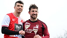 Ond�ej Kúdela a Luká� Vácha po silvestrovském pra�ském derby.