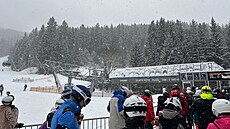 Ve �pindlerov� Mlýn� v Krkono�ích intenzivn� sn�í u� n�kolik hodin. (31....