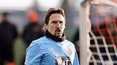 Branká� Martin Vaniak ve slávistickém dresu v utkání veterán� b�hem...