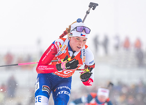 Markéta Davidová na trati sprintu v Oberhofu.