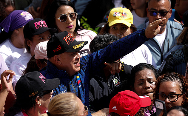 Zrušil jsem plánovanou druhou vlnu útoků na Venezuelu, spolupracuje, uvedl Trump