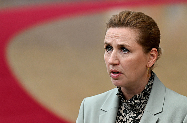 Sto tisíc dolarů na hlavu a pacifický scénář. Trump piluje plán, jak koupit Grónsko