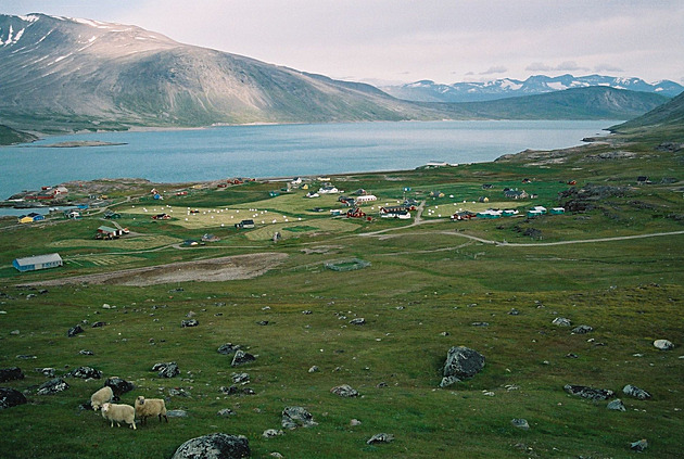 Z plánů prezidenta Trumpa sice mrazí, ledové krásy Grónska však zahřejí u srdce