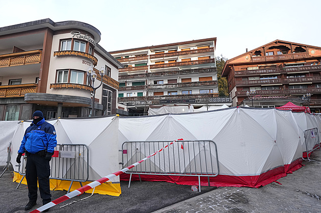 „Pozor na pěnu.“ Číšník v baru varoval před zapálením stropu už v roce 2019