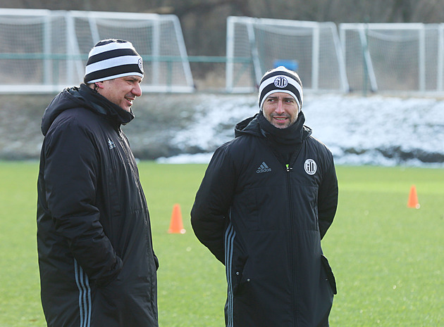 Portugalec za Portugalce. Dynamo opustil asistent, míří do ženské ligy v Číně