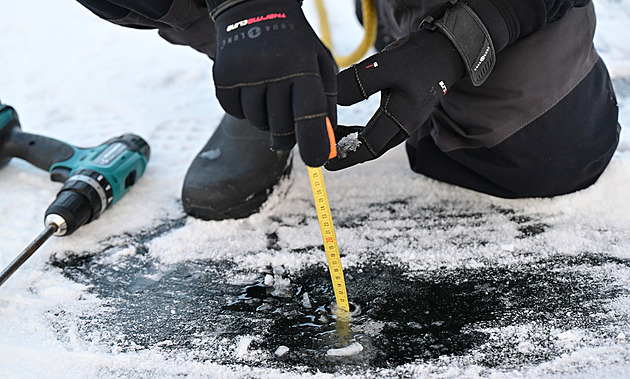 Letos to přijde? Rolba pro Brněnskou přehradu ještě nikdy nevyjela z garáže