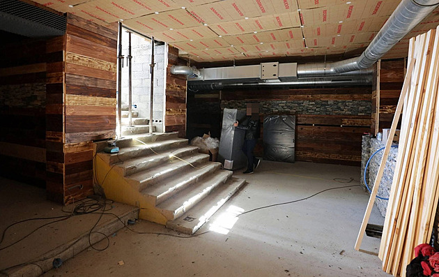 Krok, jenž umocnil tragédii. Ve vyhořelém baru před lety zúžili schodiště na polovinu