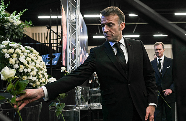 Nouzový východ byl zamčený, pak jsem našel těla, řekl majitel vyhořelého baru