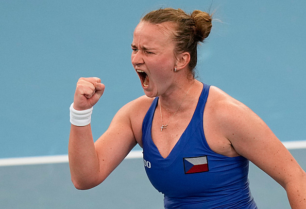 Menšík hrál, Krejčíková křičela na televizi: Kuba je fantastický, chtěla bych jeho servis