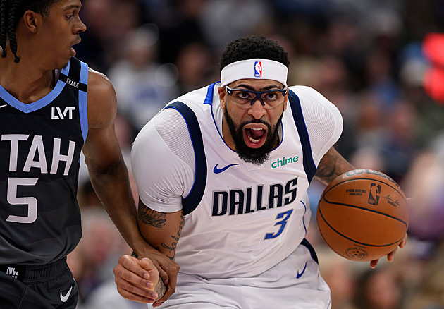 Hvězda NBA Davis opět mění dres. Po roce v Dallasu byl vytrejdován do Washingtonu
