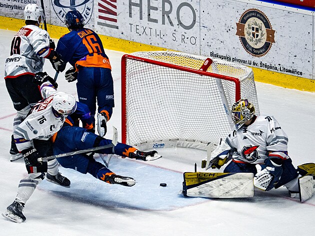 Amerika'nın şikâyeti, Çek rüyası. Çocuk ilk golü kardeşine attı