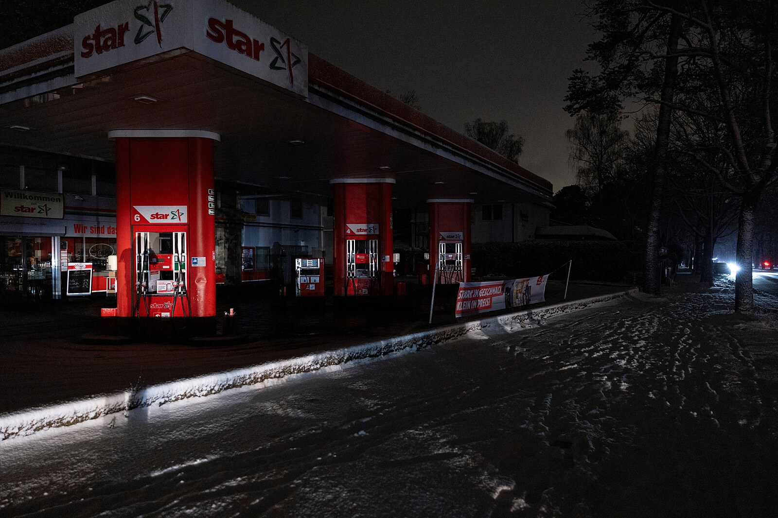 Levicoví extremisté v Berlíně způsobili masivní blackout