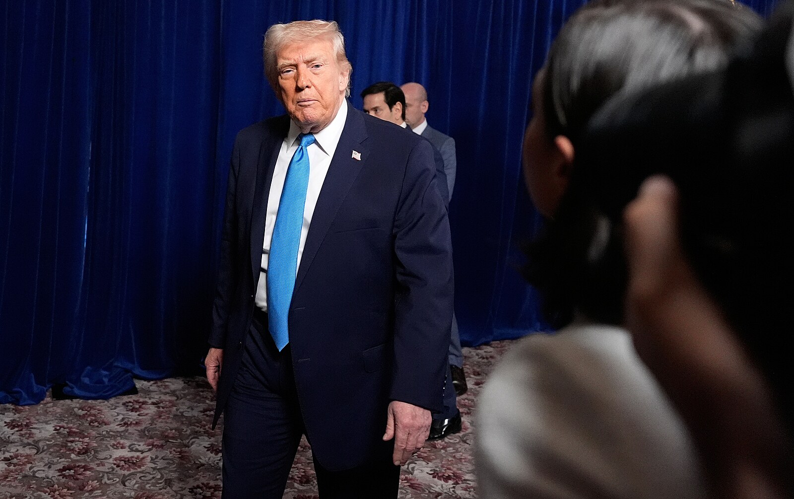 USA potřebují Grónsko, řekl Trump. Pohrozil i venezuelské viceprezidentce