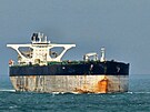 Tanker Bella 1 na archivním snímku v Singapurském pr�livu (18. b�ezna 2025)