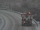 Sn�h dorazil i do �esk� metropole. V Praze sn�� od brzk�ho r�na. M�stsk�...