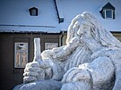 D�ky mraziv�mu po�as� ale socha m��e vydr�et i n�kolik t�dn�. (8. ledna 2026)