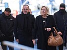 Francouzská krajn� pravicová politi�ka a poslankyn� Marine Le Penová p�ichází...