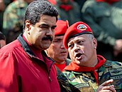 Venezuelský prezident Nicolás Maduro a dvojka jeho re�imu Diosdado Cabello (4....