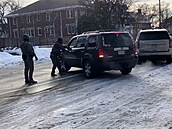 St�elbu agent� ICE v Minneapolisu zachytili lidé z n�kolika úhl�