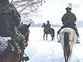 Jednotka 19. Nadbu�anské brigády územní obrany se specializuje na jízdní...