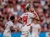 Kevin Kampl d�kuje fanou�k�m Lipska.