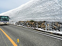Hlavním p�ínosem otev�ení transalpínské scénické cesty Tateyama Kurobe nebylo...