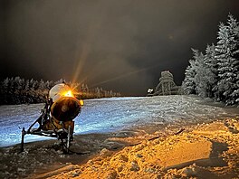 Kdo chce zakusit ve�erní atmosféry na Dolní Morav�, musí do svah� vy�lapat po...