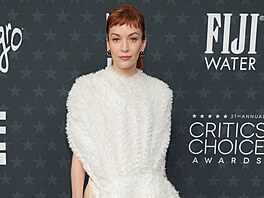 Britt Lowerová na Critics Choice Awards v Santa Monice (4. ledna 2026)